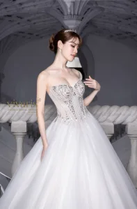 vivaris weddingdress with grace
