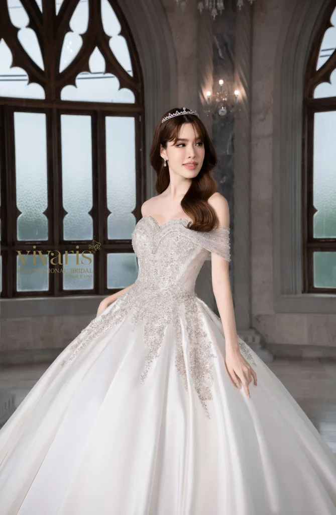 vivaris weddingdress with grace