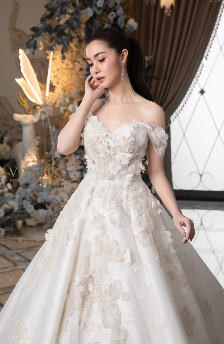 ชุดแต่งงาน_จ๊ะจ๋า