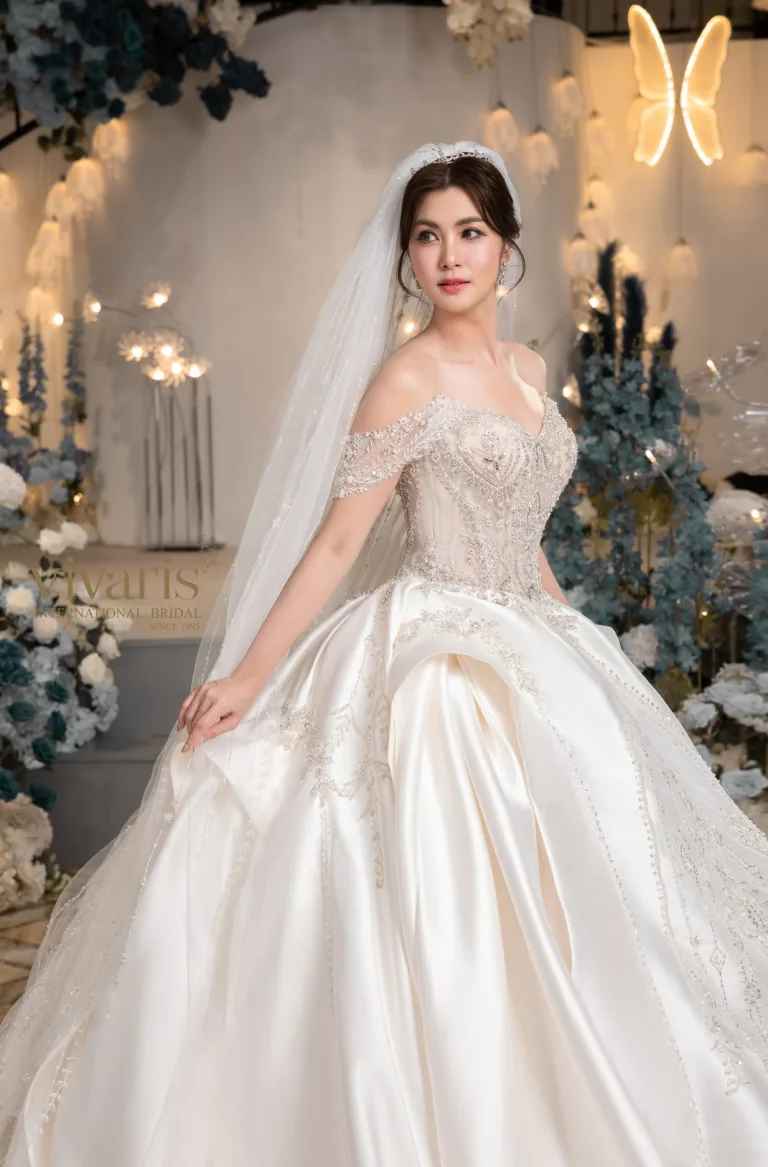 ชุดแต่งงาน_จ๊ะจ๋า